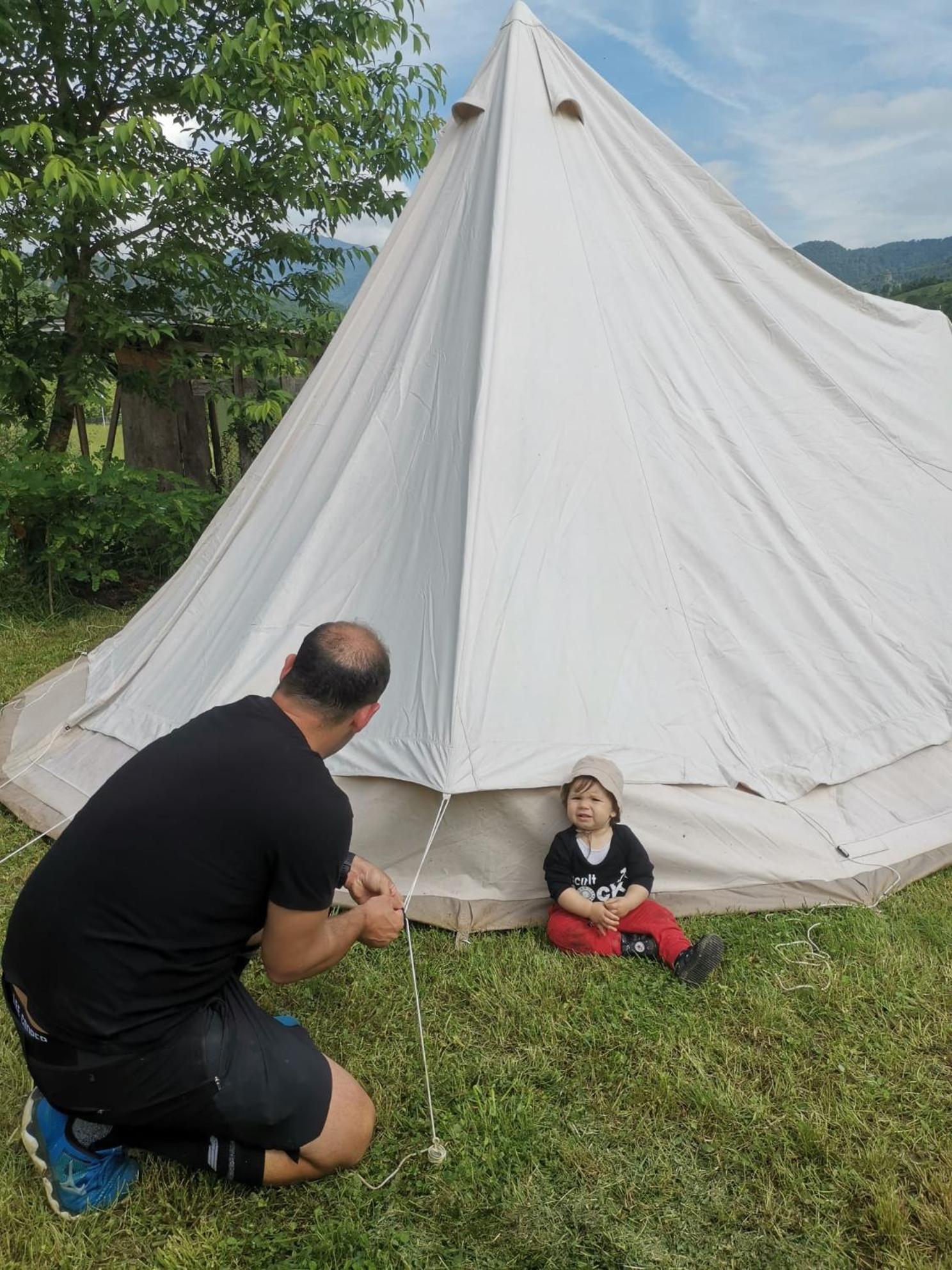 Hotel Luna Rock Glamping Brezoi - Blue Scai Exterior foto